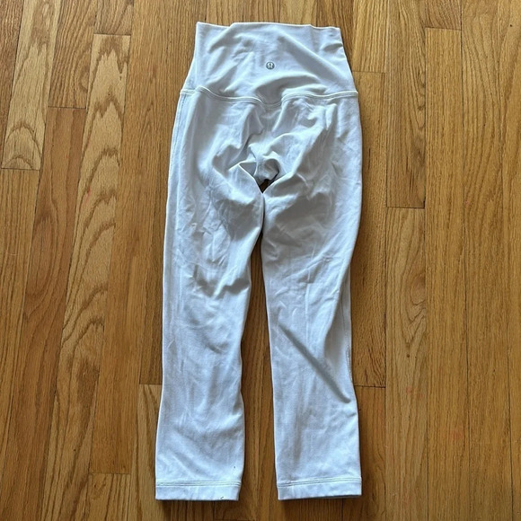 Lululemon sz 0 Align Crop *21" White great pre owned condition - Picture 4 of 10